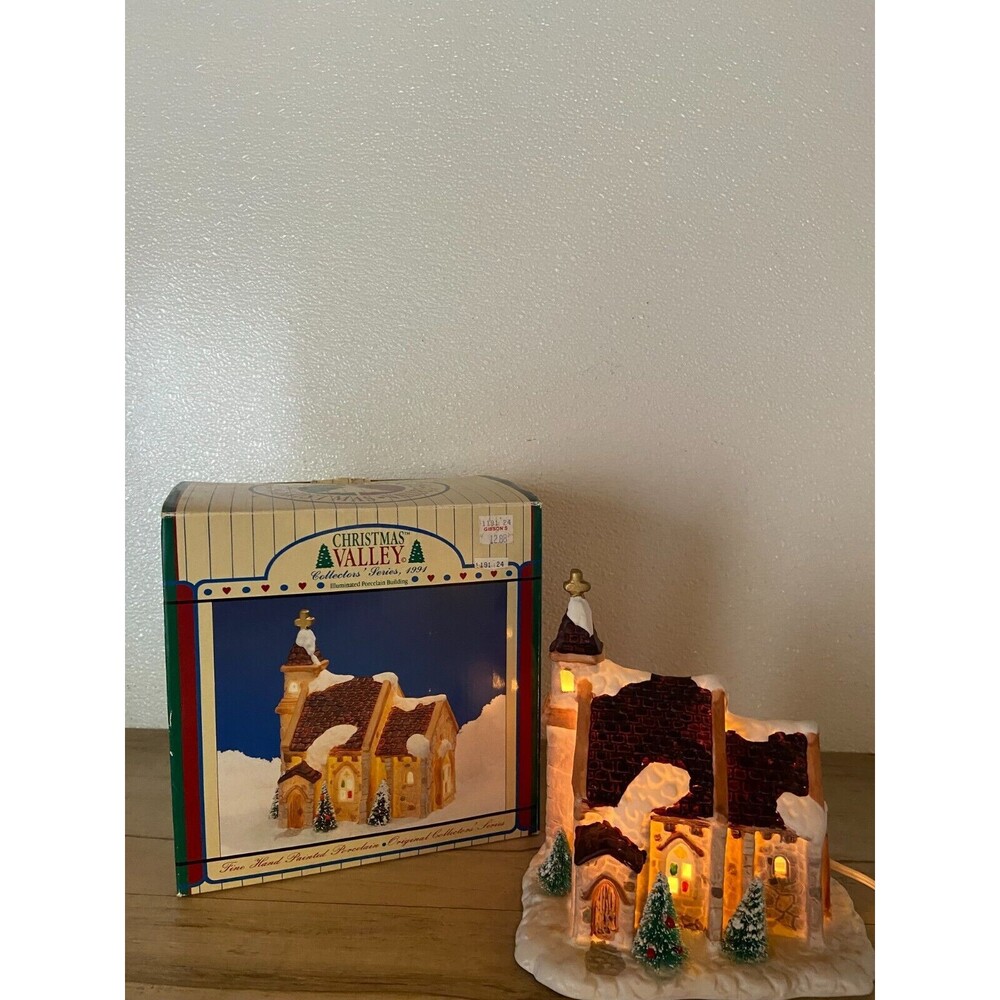 Vtg 1991 Christmas Valley Illuminated Porcelain Church In Original Box
